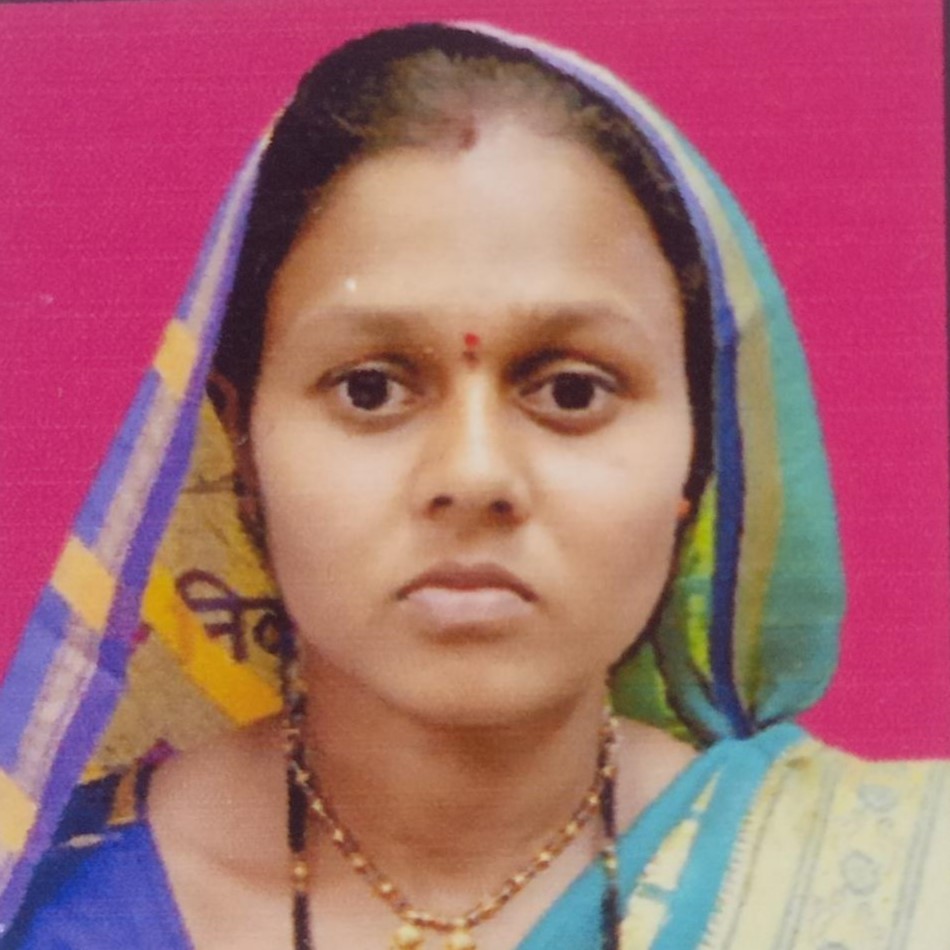 सौ. रेणुका धनाजी टोपले